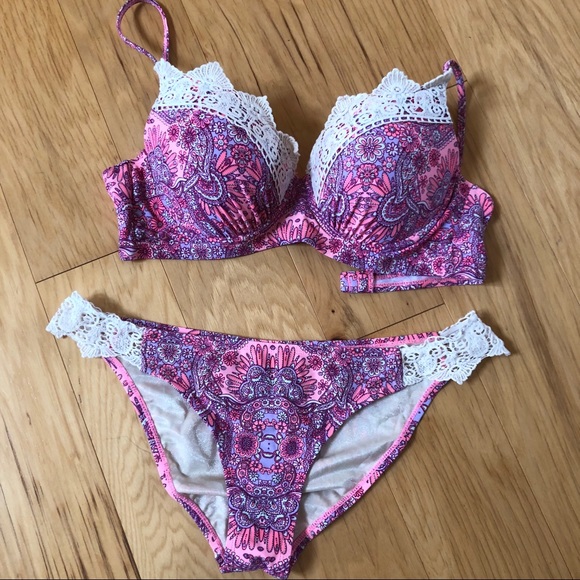 Betsey Johnson Other - Betsy Johnson princess charming bikini size Large